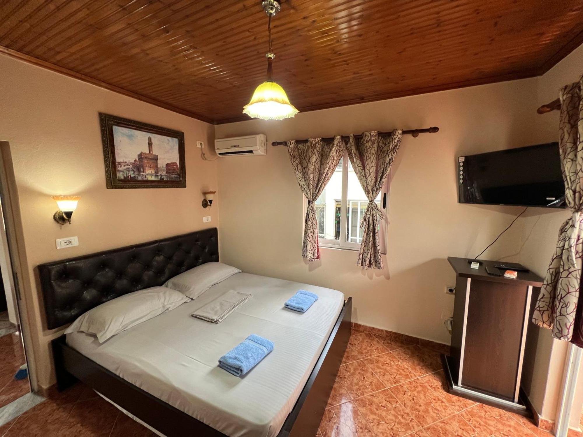 Apartment Donend Berat Exterior foto